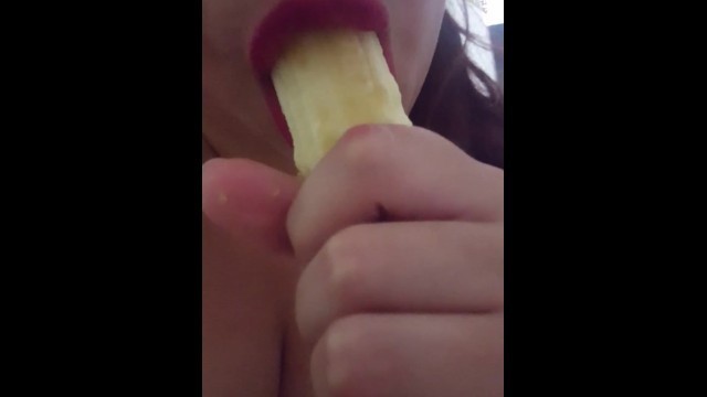 A Small Demonstration of a Rich Blowjob comes very Rich things