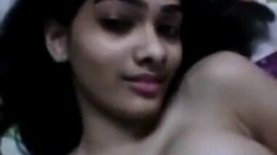 desi girl showing boobs